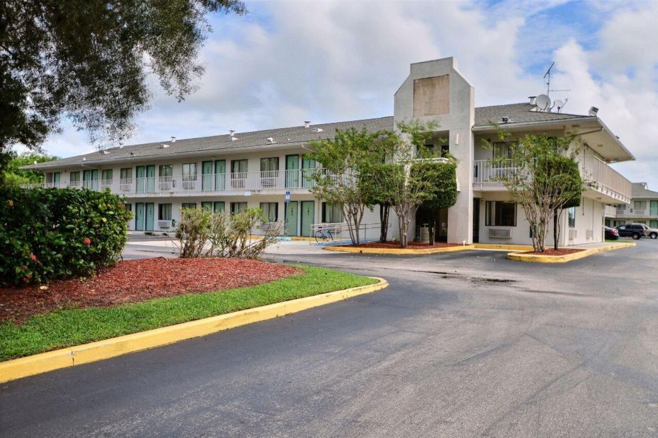 Motel 6-Ft. Pierce, Fl Fort Pierce Eksteriør bilde