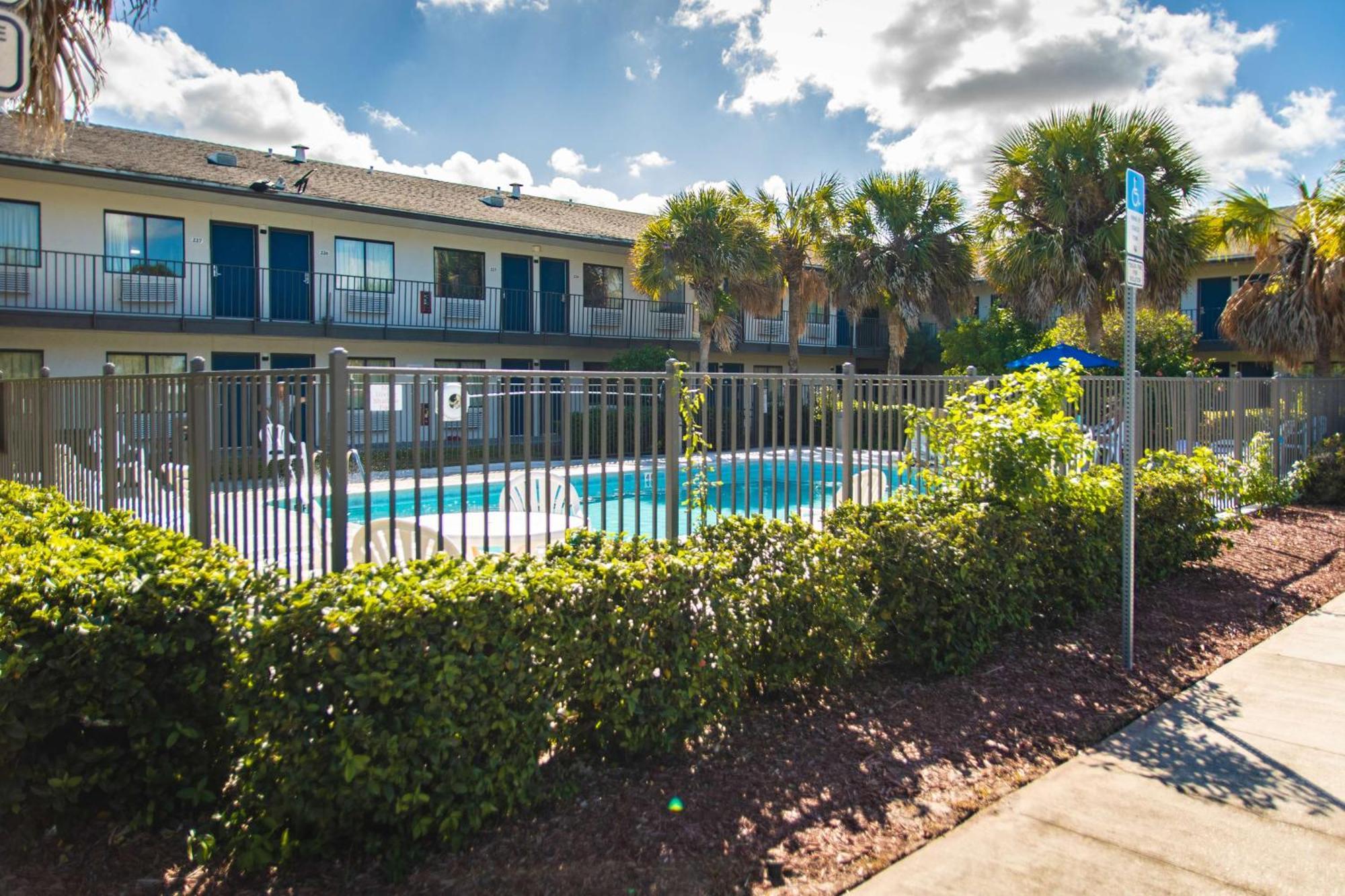 Motel 6-Ft. Pierce, Fl Fort Pierce Eksteriør bilde