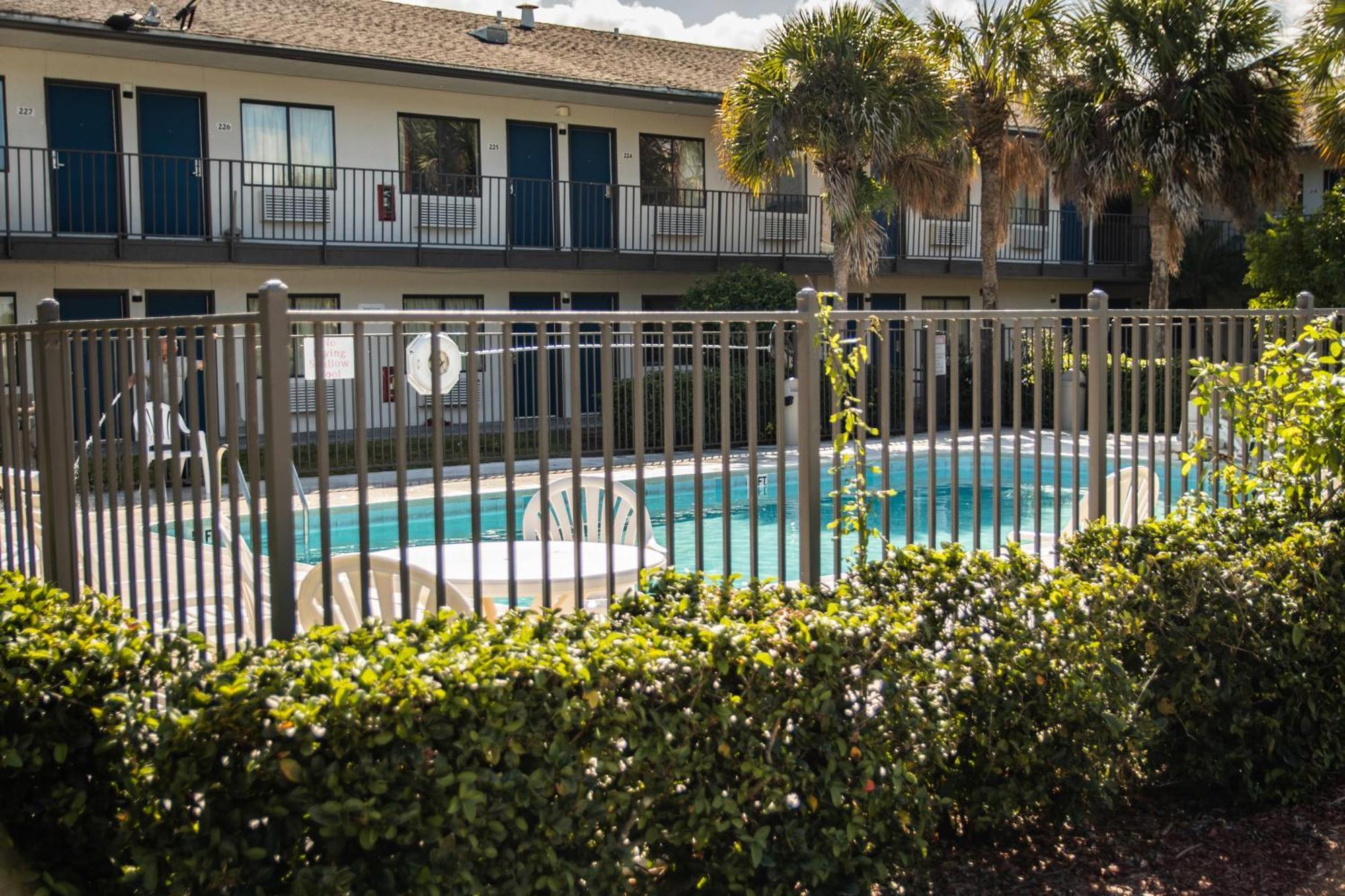 Motel 6-Ft. Pierce, Fl Fort Pierce Eksteriør bilde